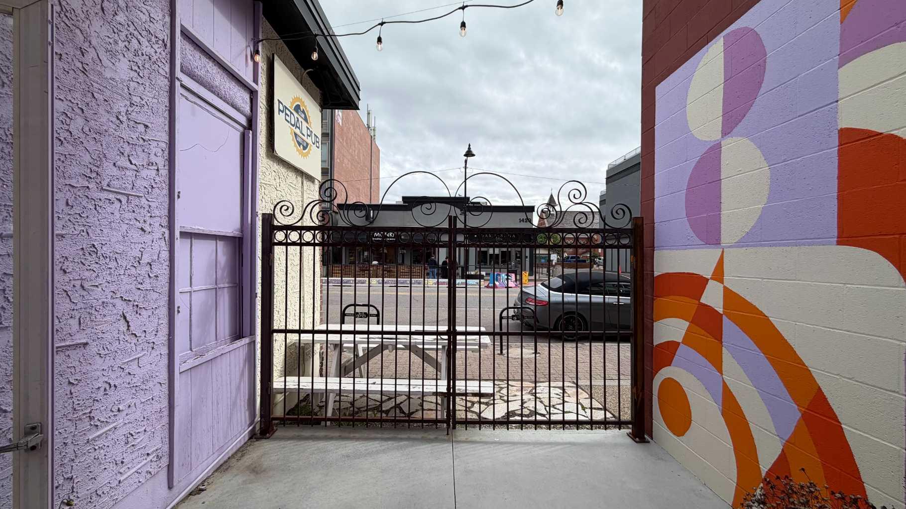1415 & 1417 9 Avenue SE photo 3