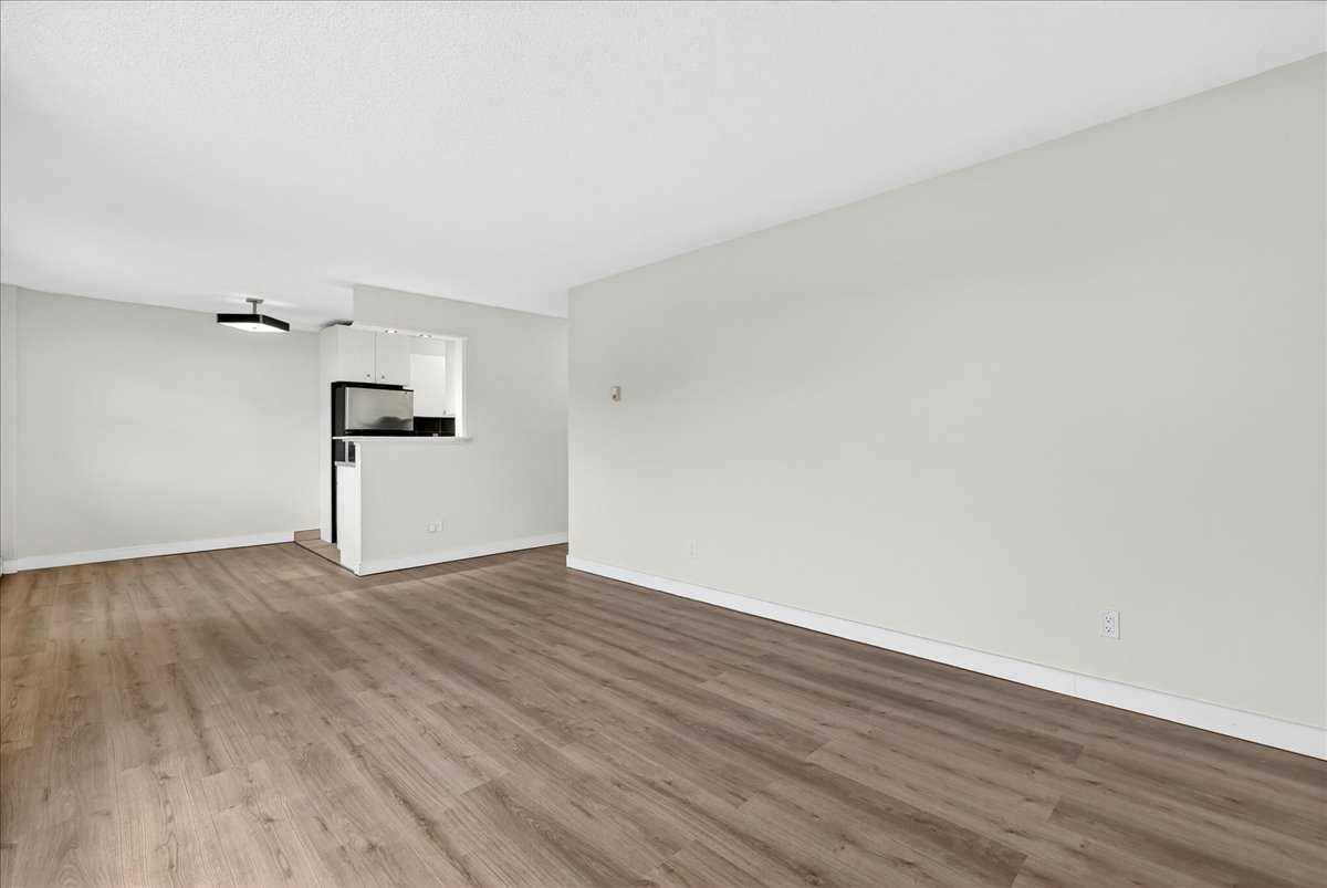 302, 635 57 Avenue SW photo 4