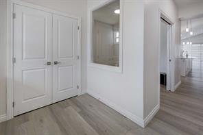 351 Baywater Common SW photo 3