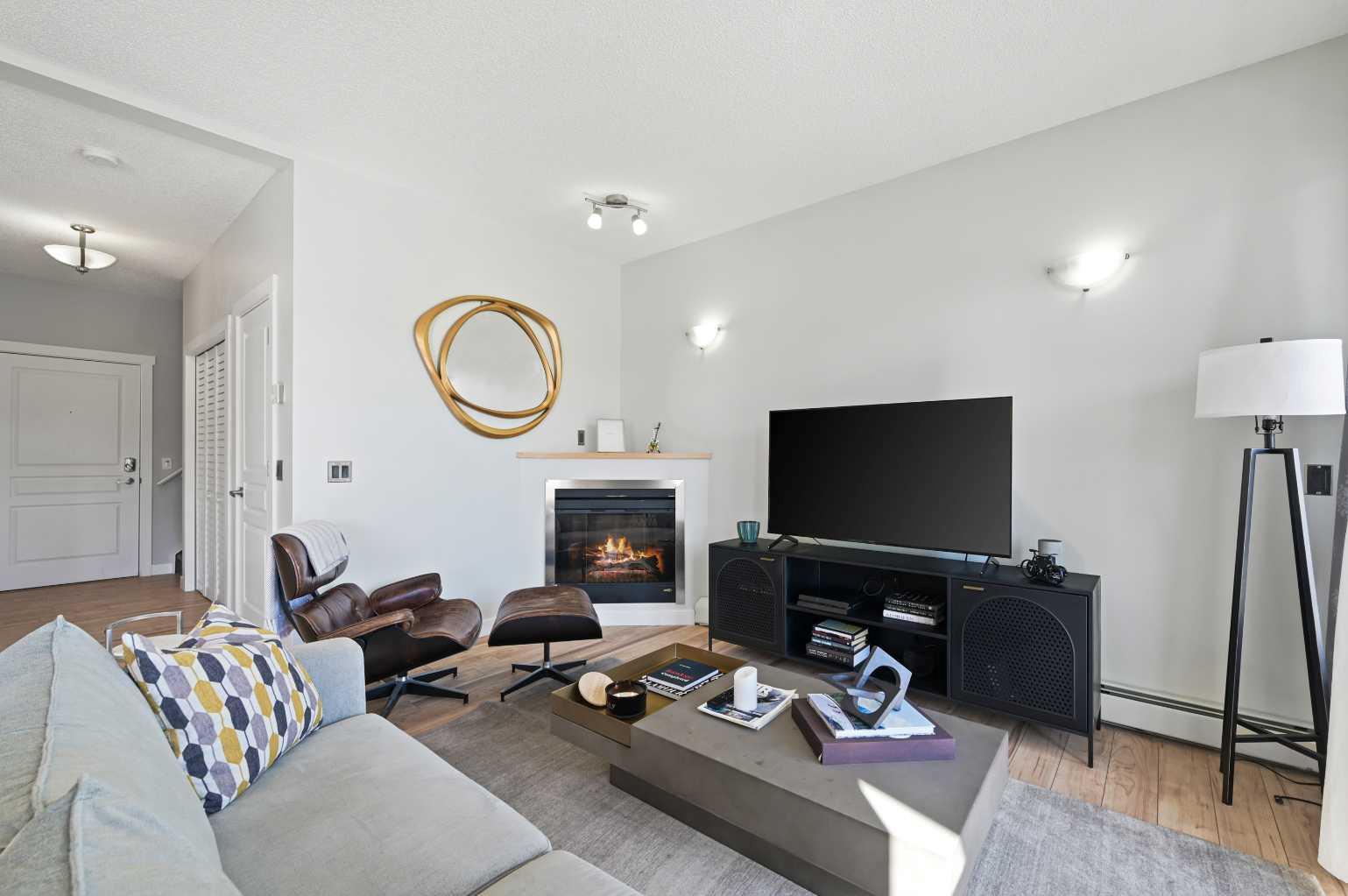 2205, 211 Aspen Stone Boulevard SW photo 3