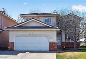 98 Hampstead Circle NW photo 2