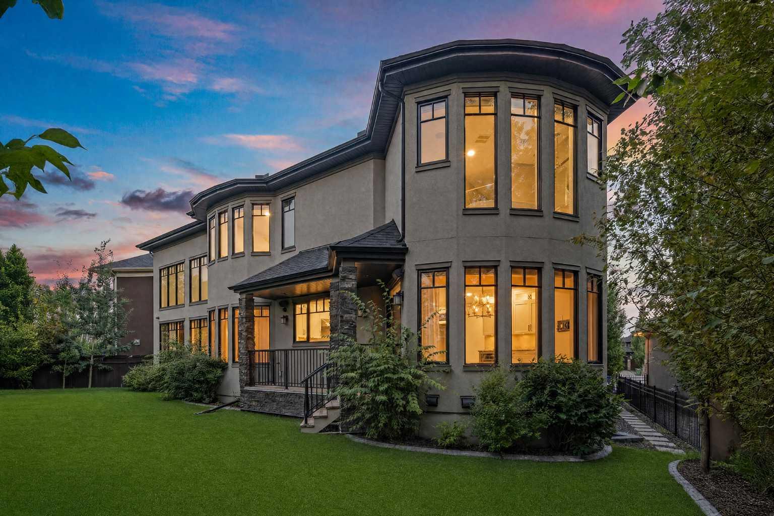 216 Aspen Summit Bay SW photo 2
