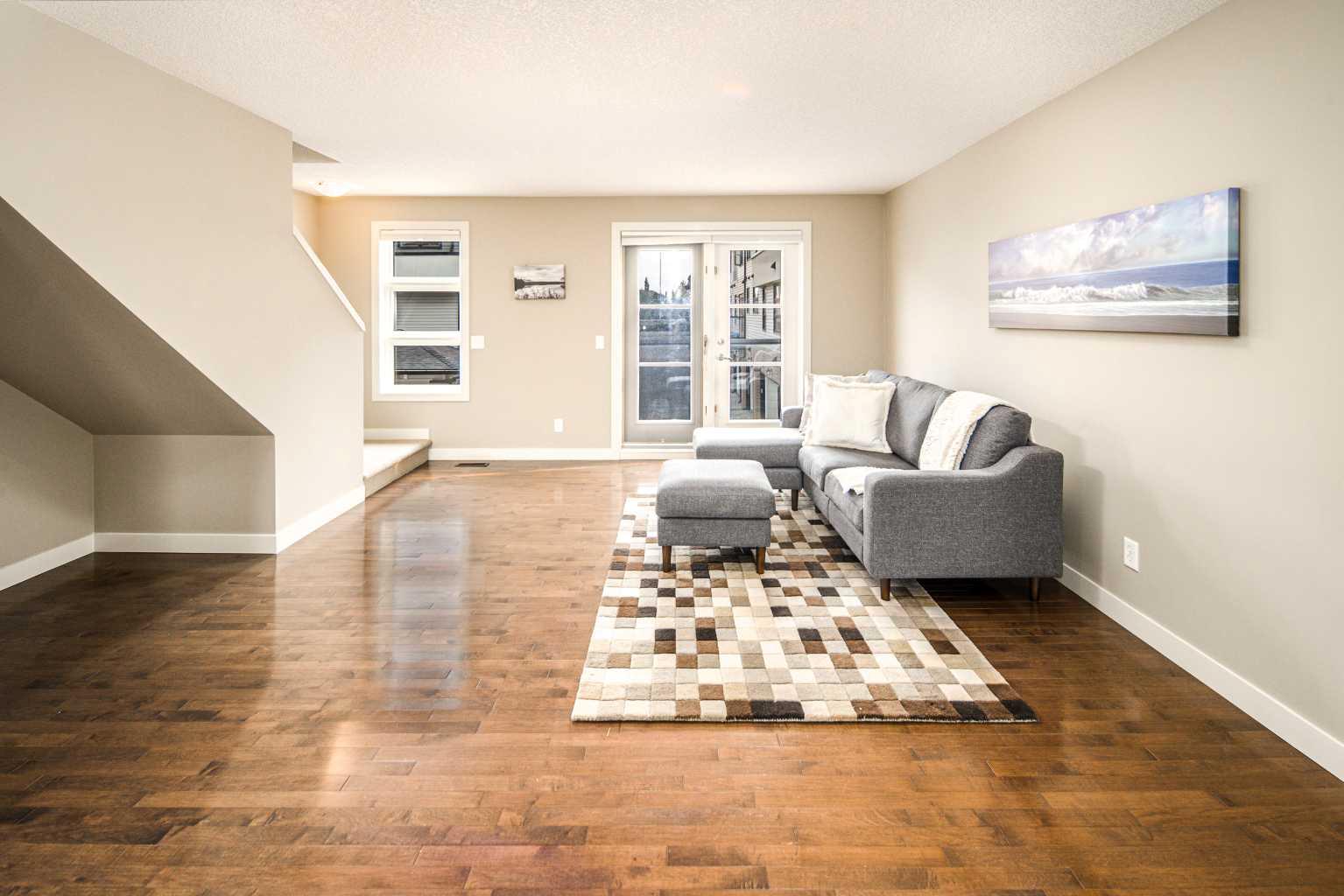 83 Aspen Hills Green SW photo 3