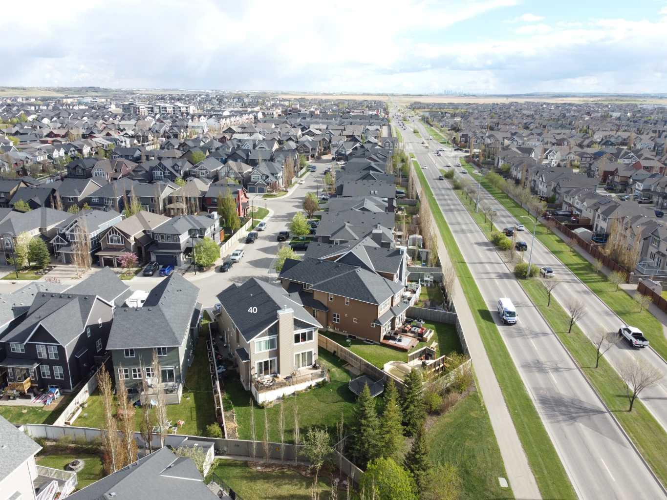 40 Cooperstown Place SW photo 3