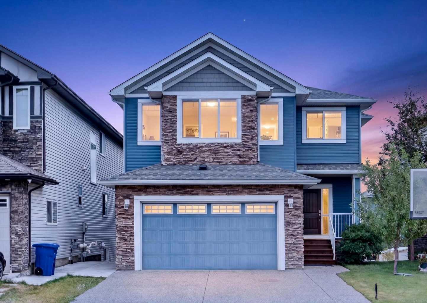 1846 Baywater Street SW photo 3