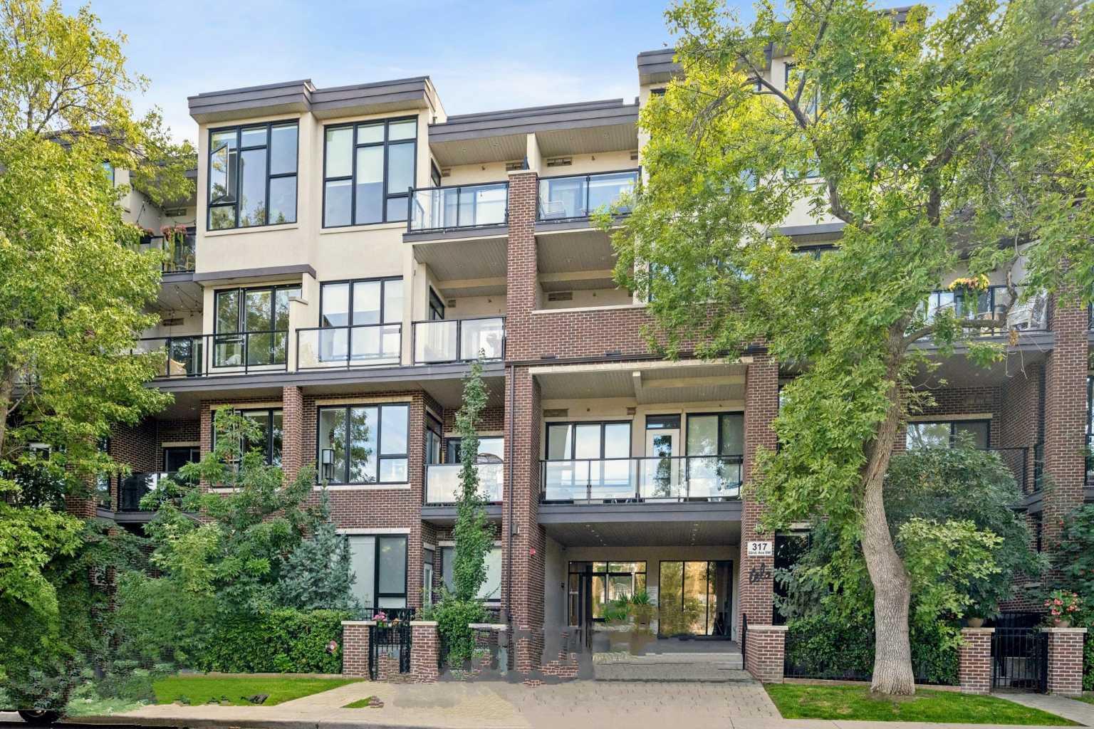 210, 317 22 Avenue SW photo 2