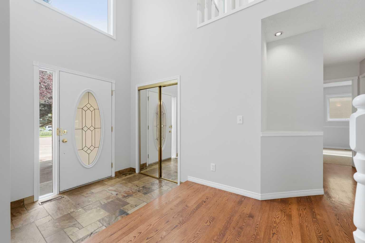 872 Sierra Morena Court SW photo 2