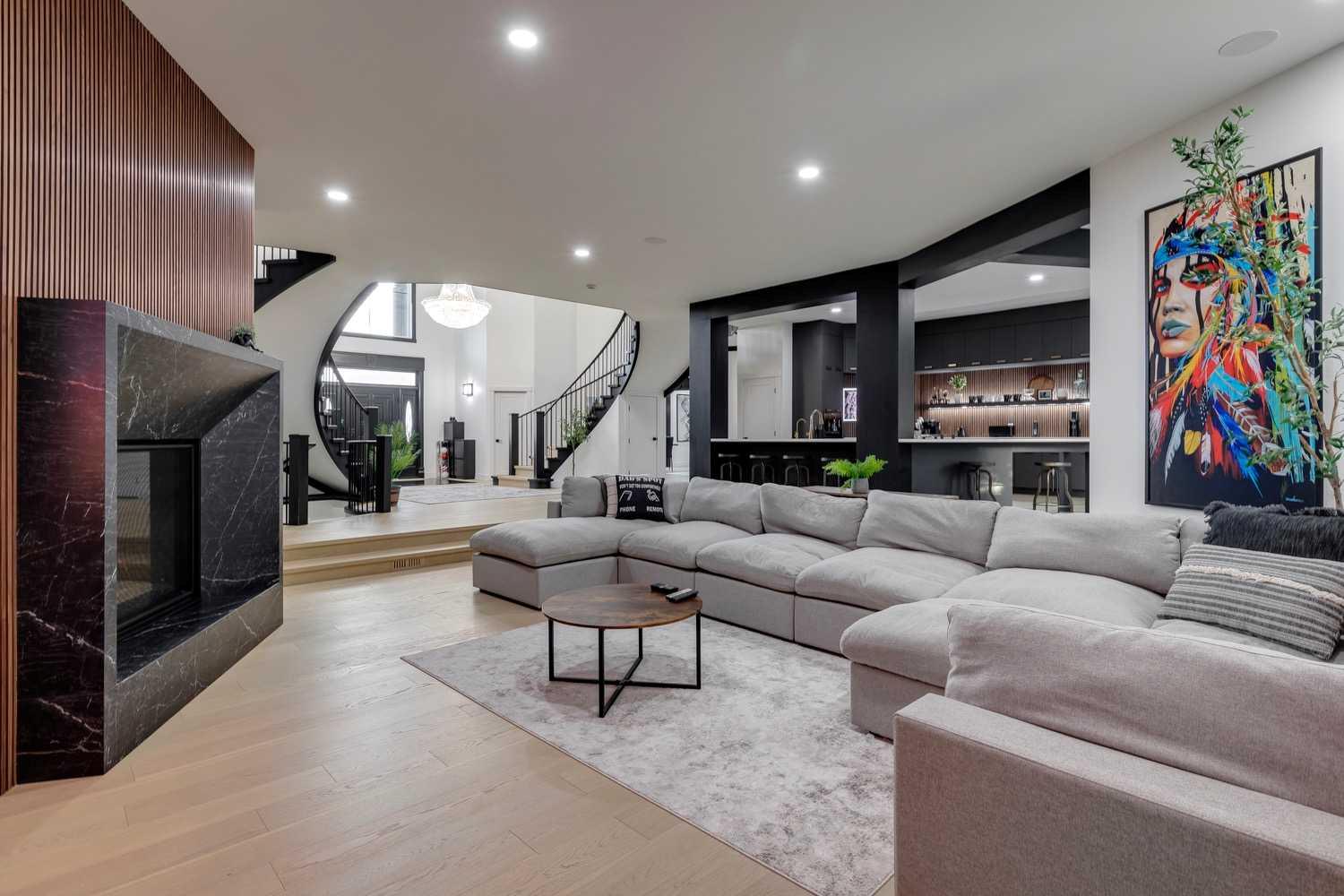 1507 96 Avenue SW photo 3