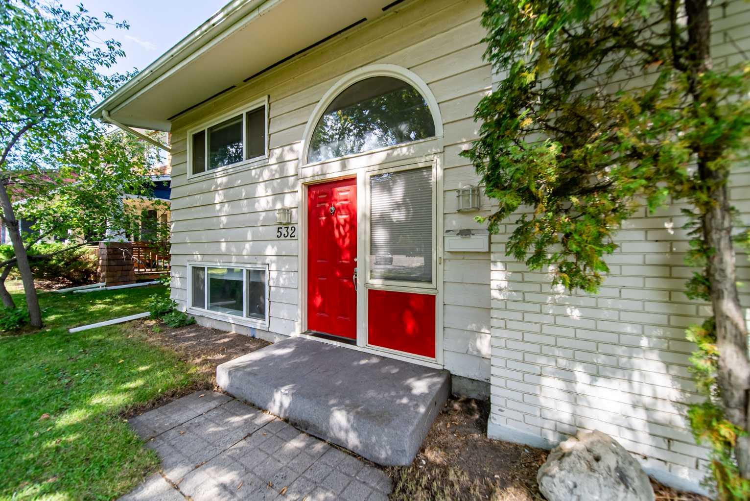 532 Willow Park Drive SE photo 2