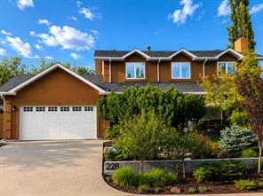 228 Willow Ridge Place SE photo 2