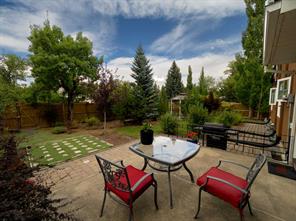 228 Willow Ridge Place SE photo 3