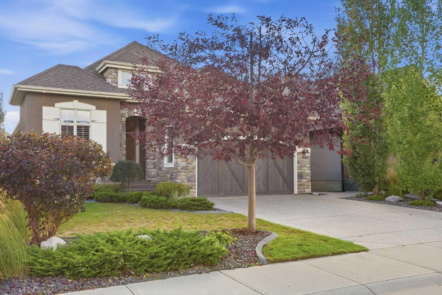 37 Cranbrook Heights SE photo 2