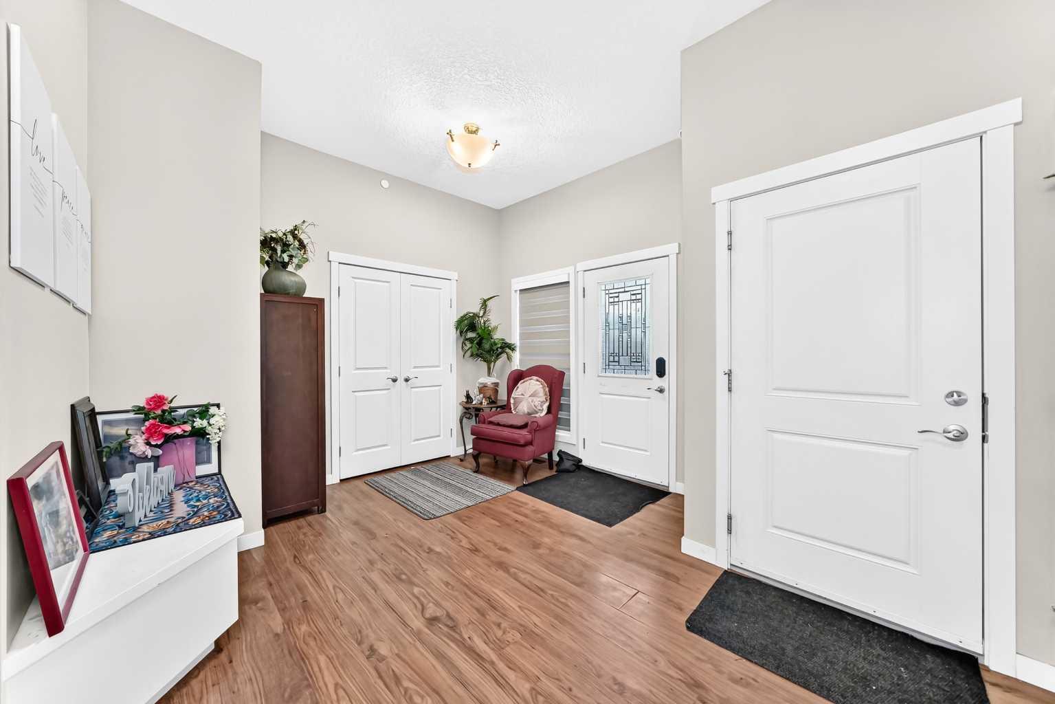 92 Evansfield Place NW photo 4