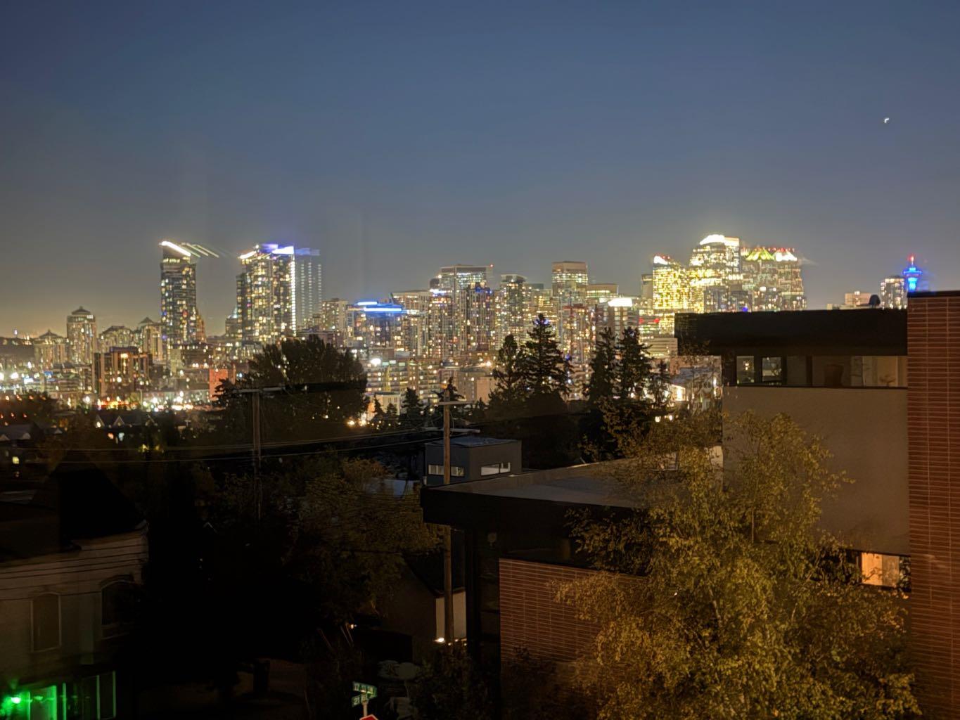 2205 17 Street SW photo 4