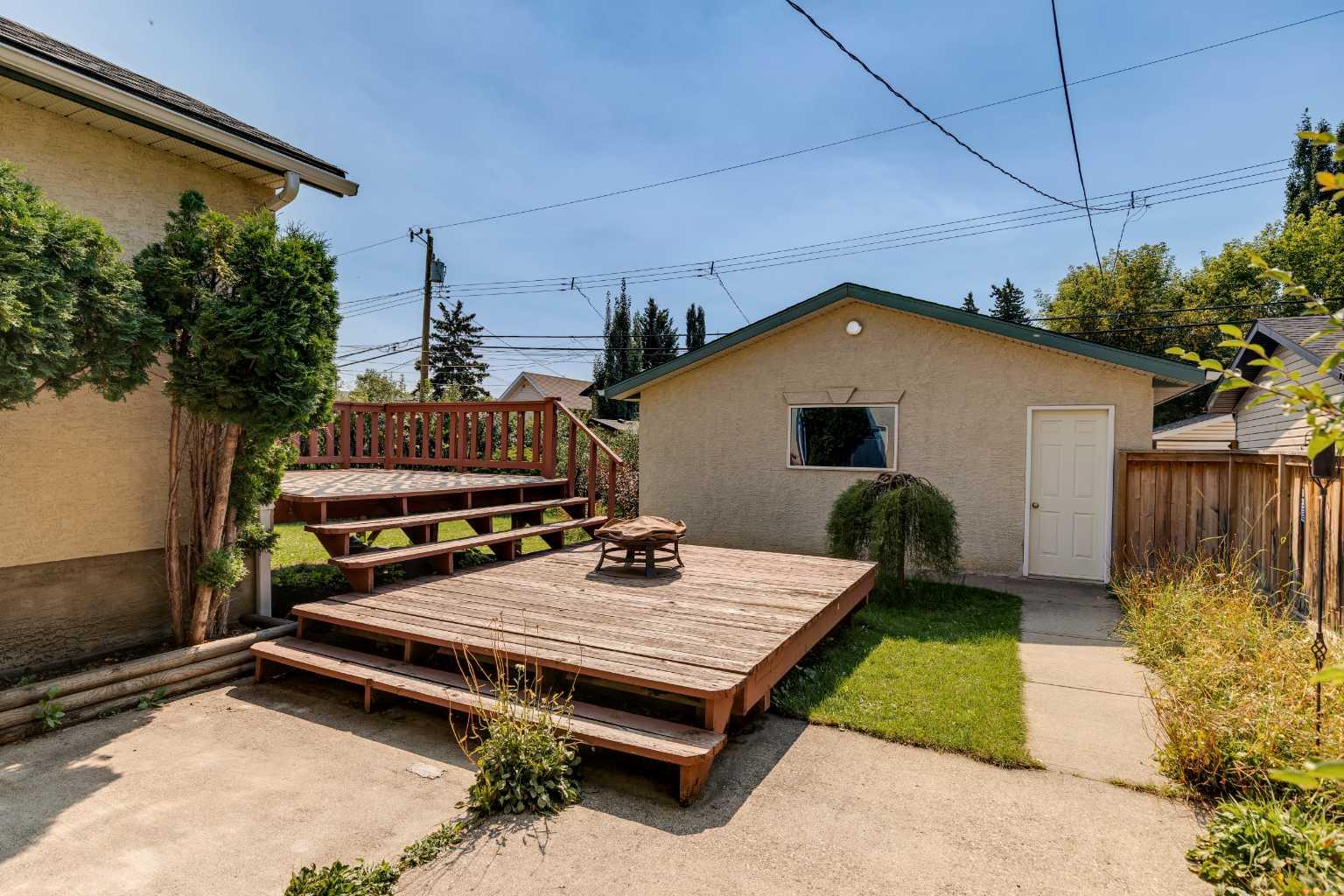 415 51 Avenue SW photo 2