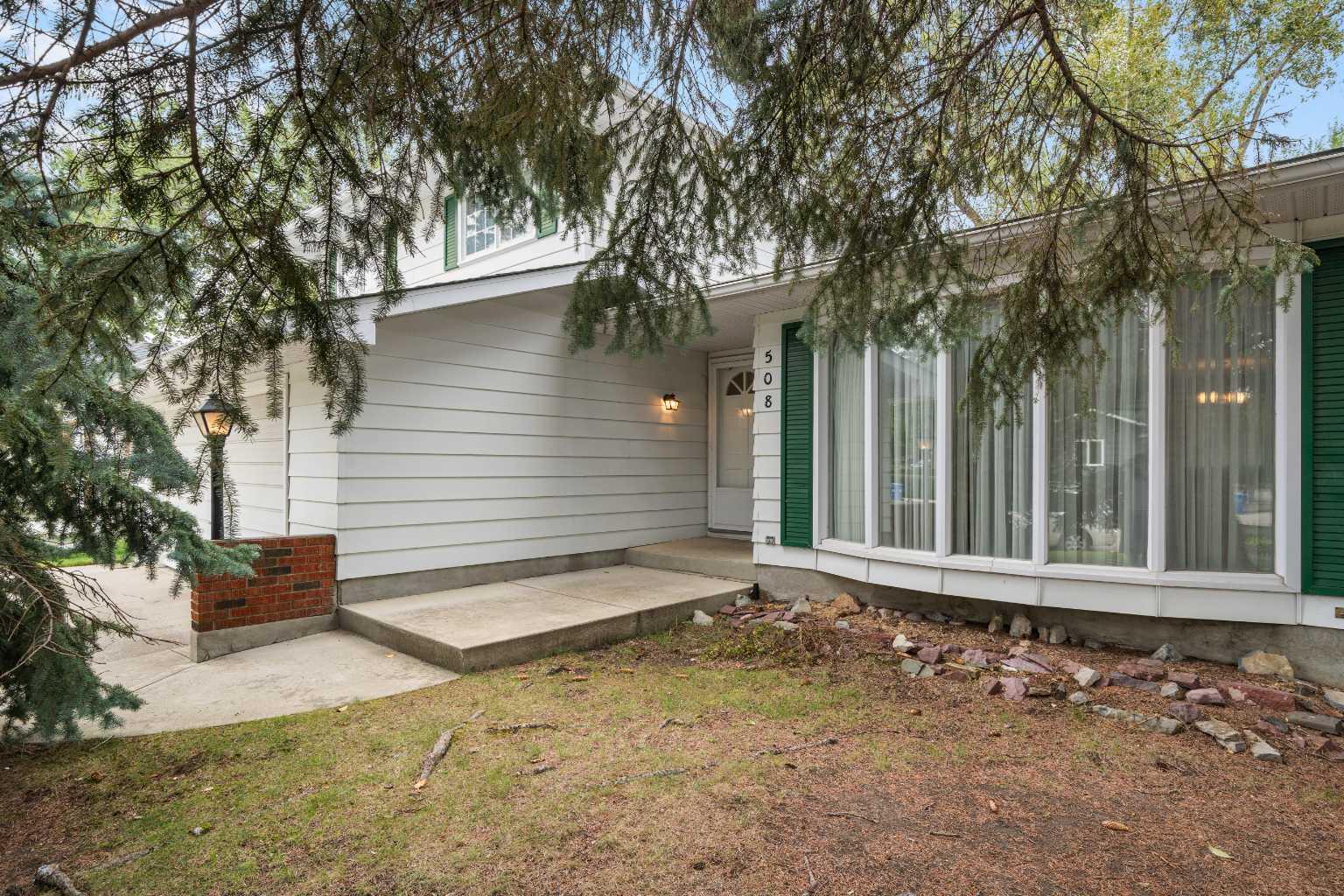 508 Willow Brook Drive SE photo 2