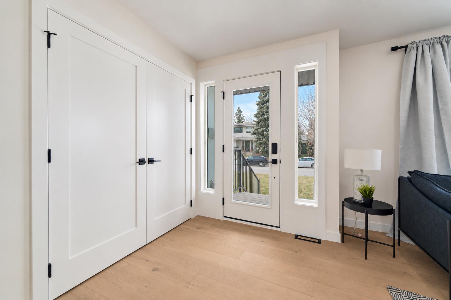 3224 24A Street SW photo 3