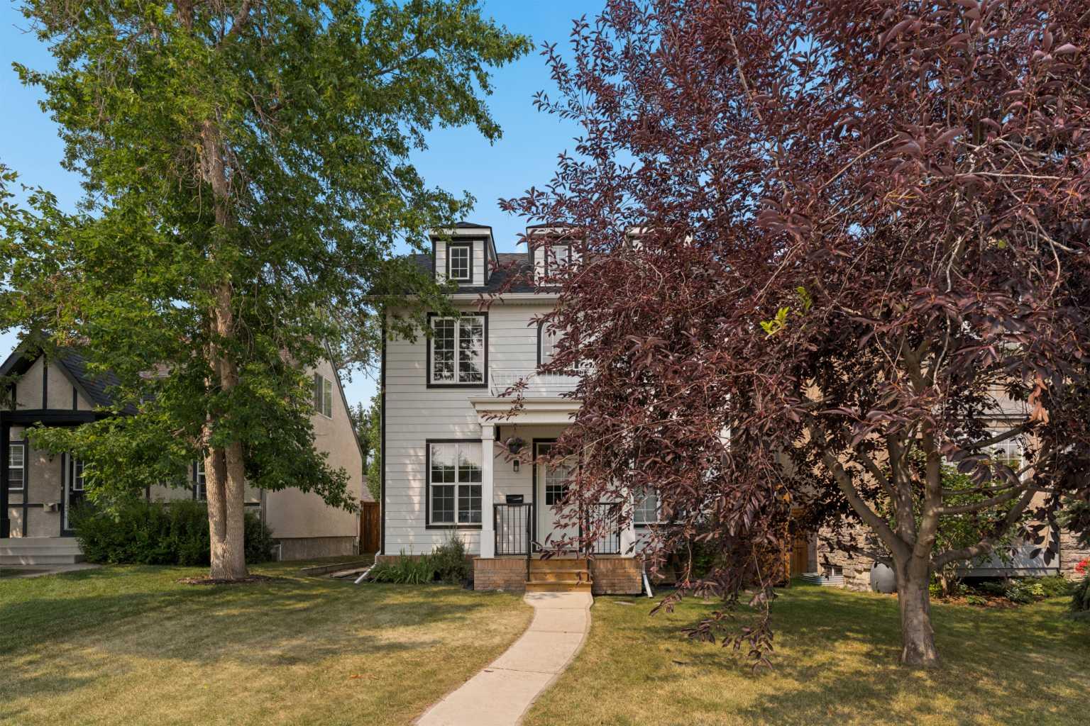 4649 20 Street SW photo 2