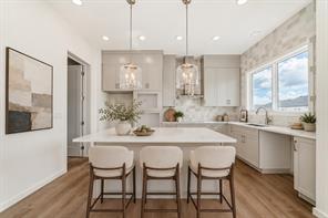 46 Verdure Place SW photo 2