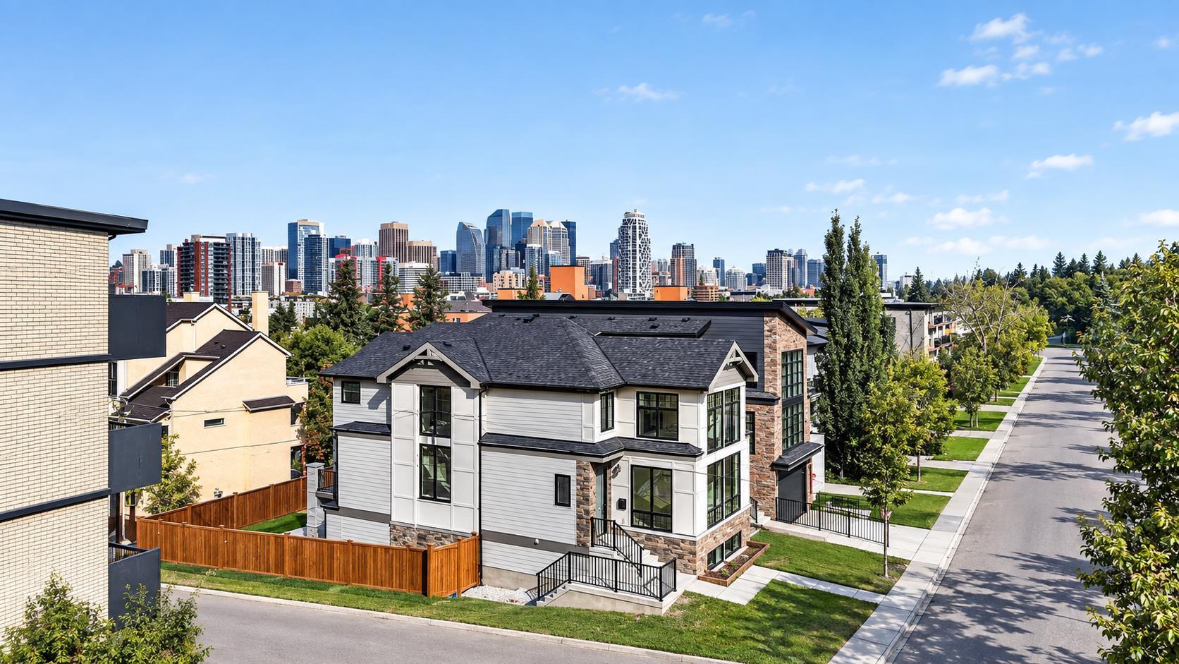1516 22 Avenue SW photo 3