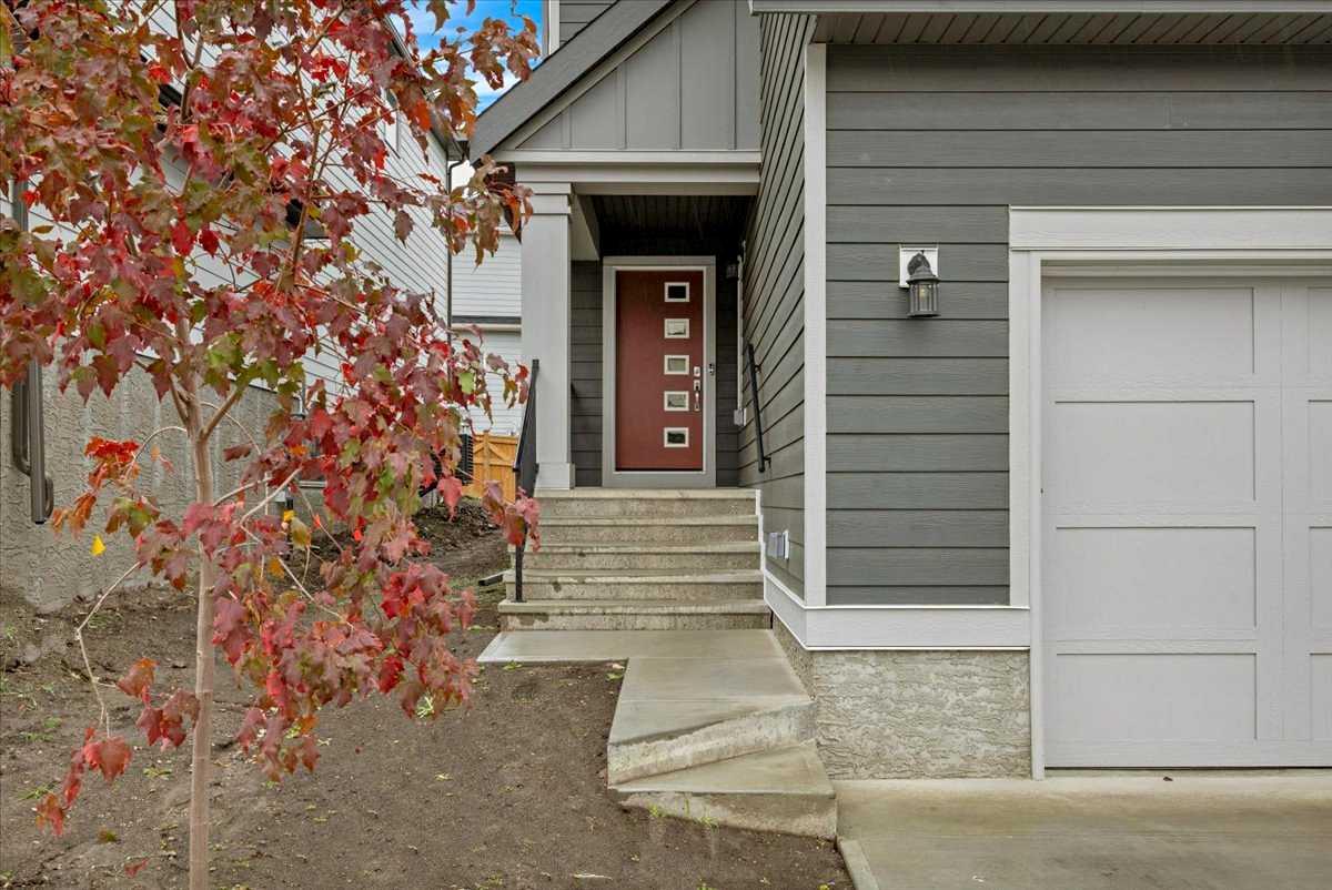 75 Versant Rise SW photo 2
