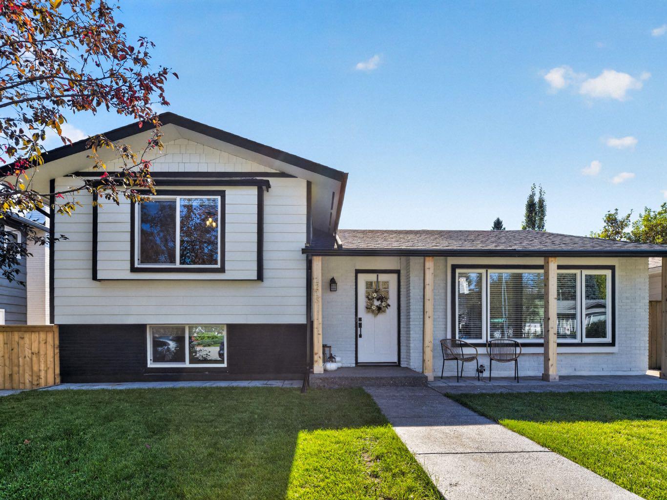 1215 Lake Twintree Drive SE photo 2