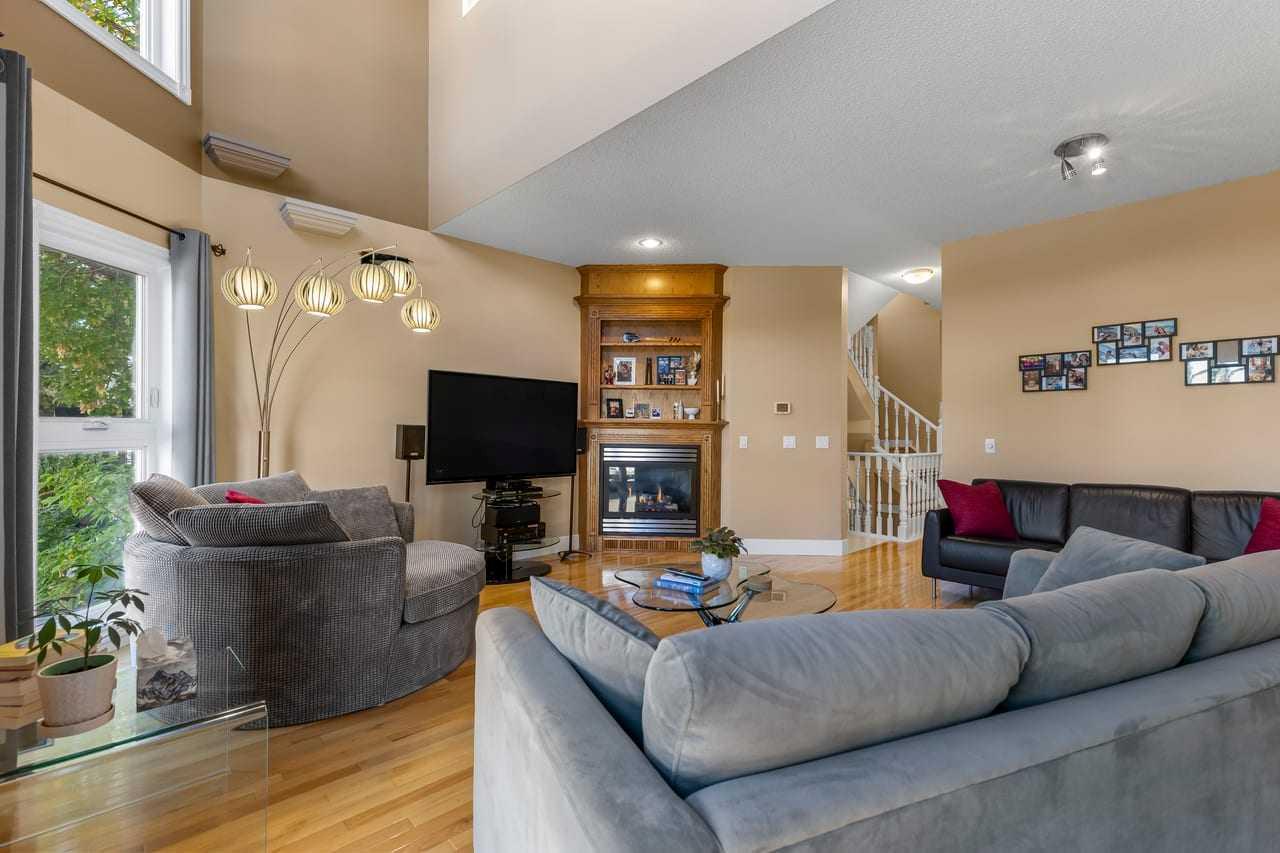 1515 21 Avenue SW photo 4