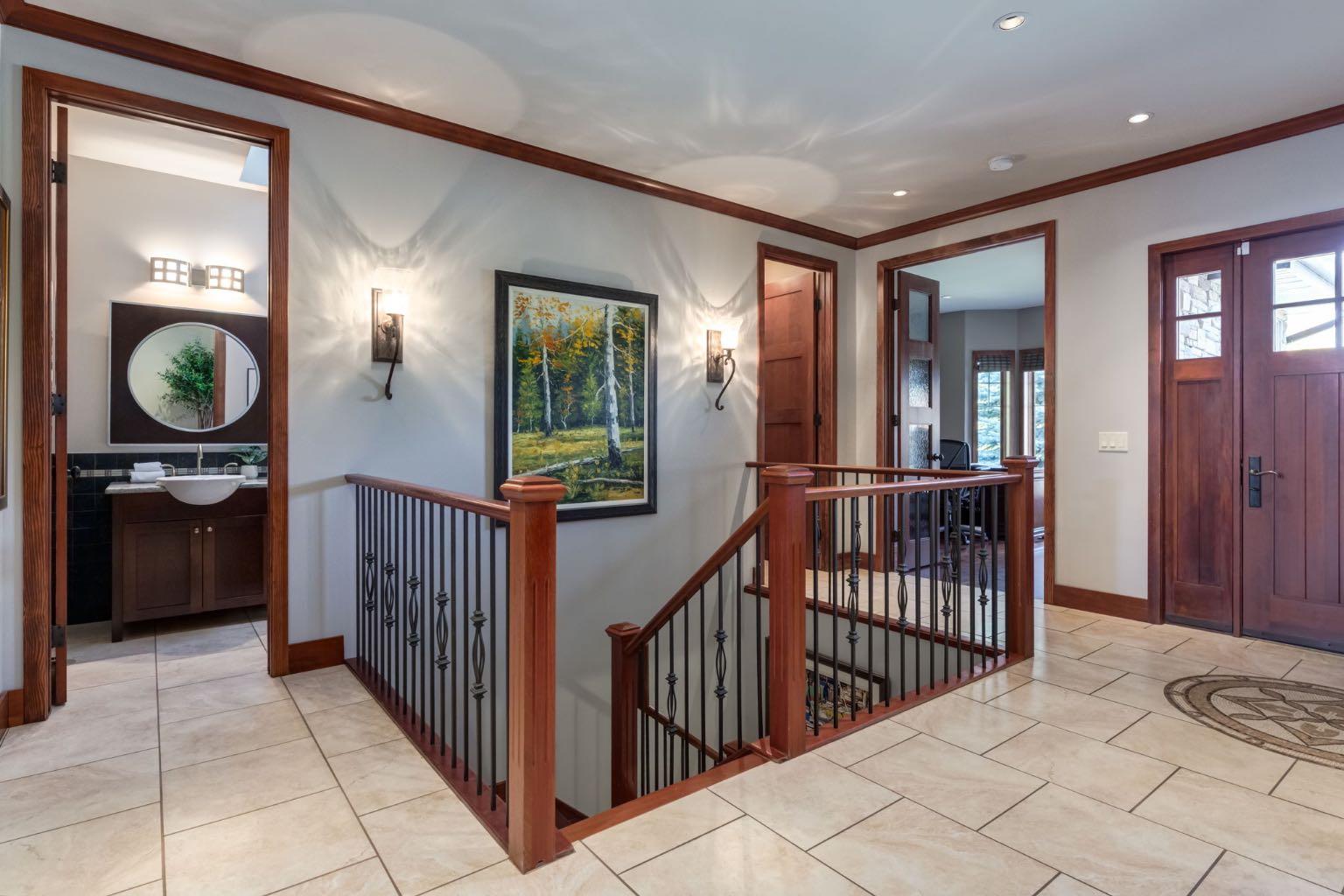 39 Aspen Meadows Heath SW photo 2