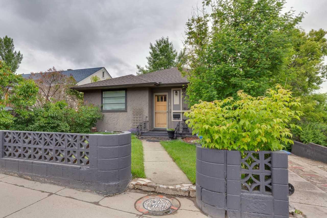 2128 17 Avenue SW photo 2