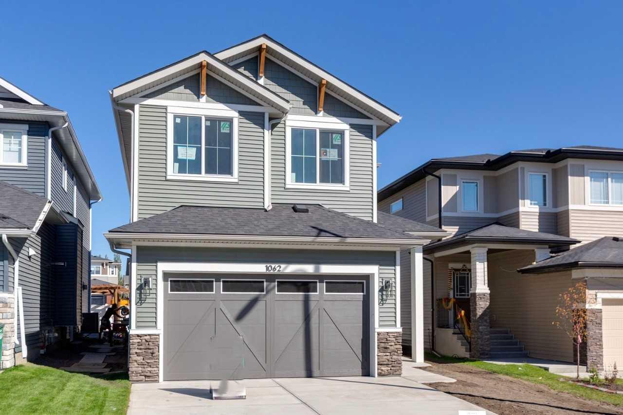 1062 Bayview Crescent SW photo 2