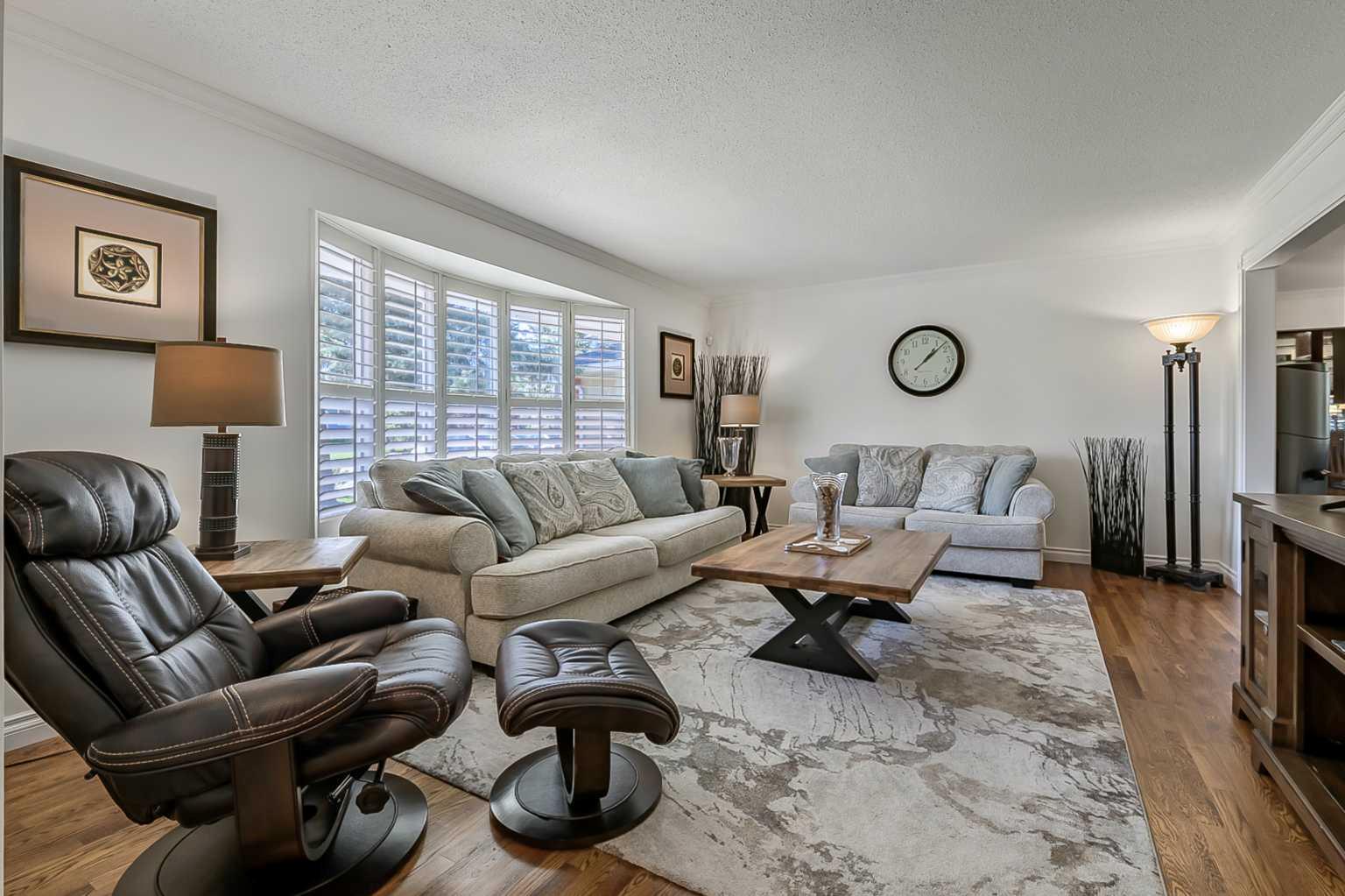544 Willingdon Boulevard SE photo 2