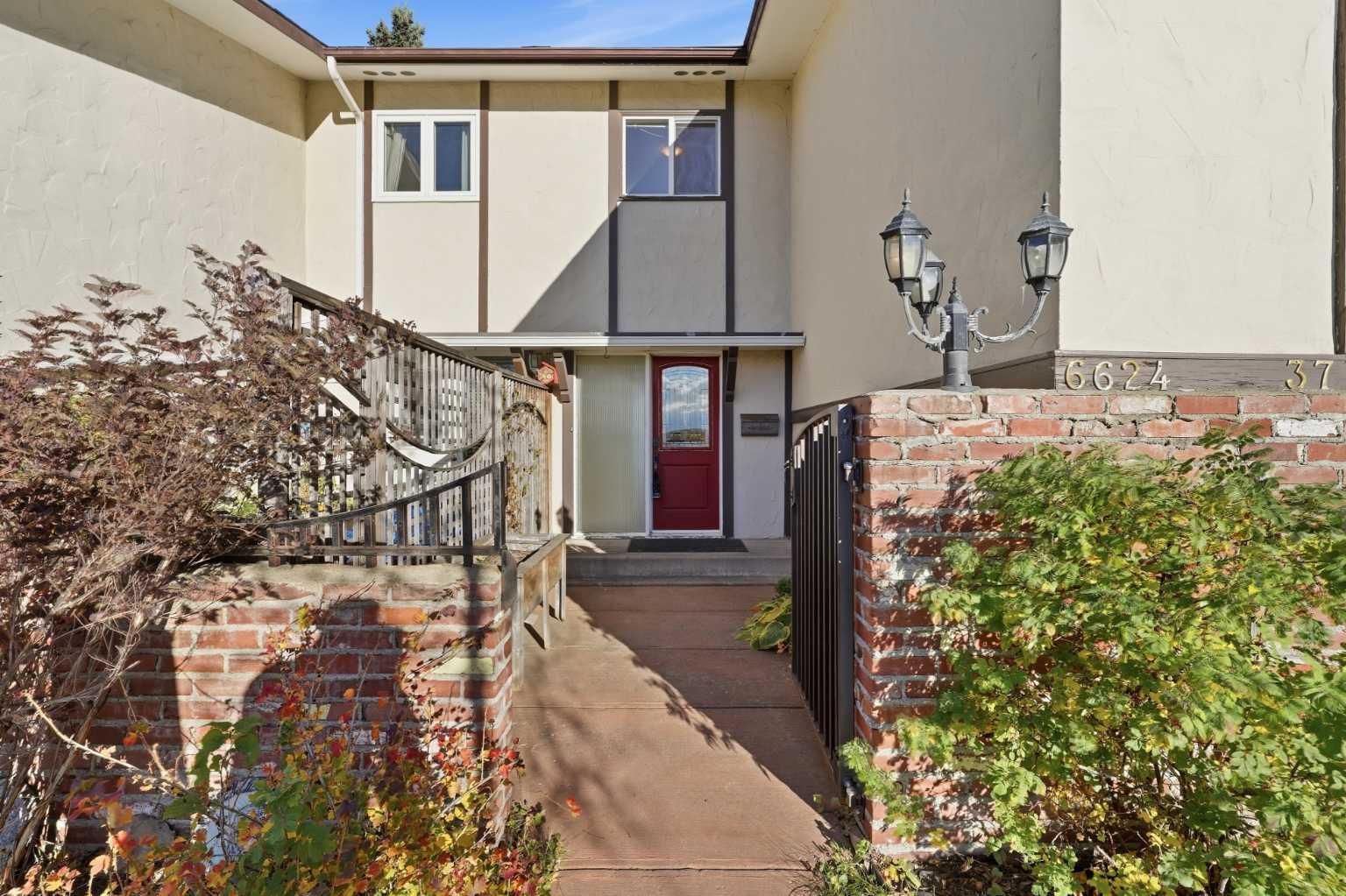 6624 37 Street SW photo 4