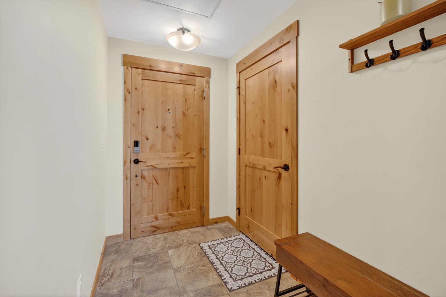 407, 707 Spring Creek Drive photo 2