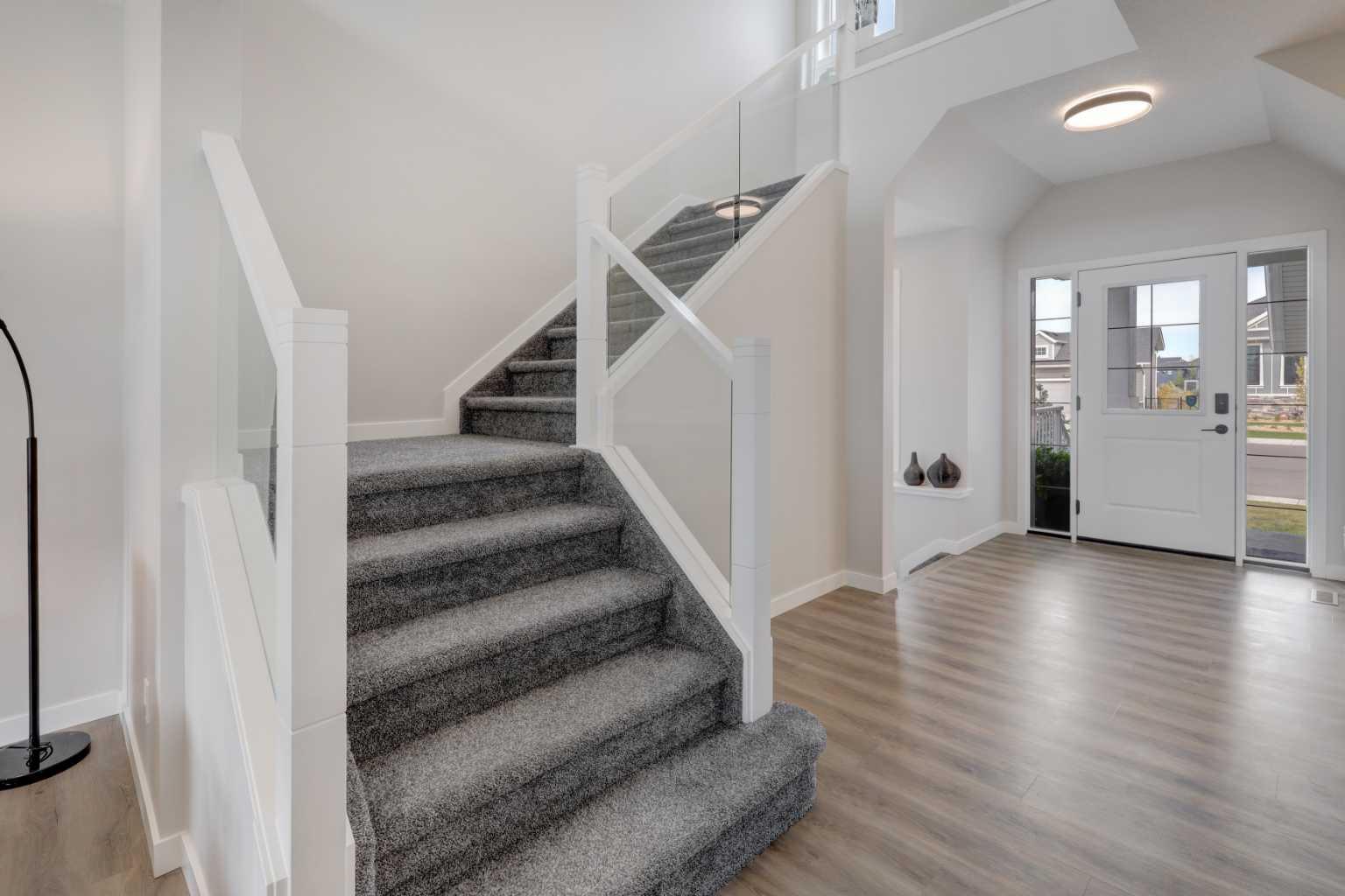 1607 Baywater Street SW photo 3