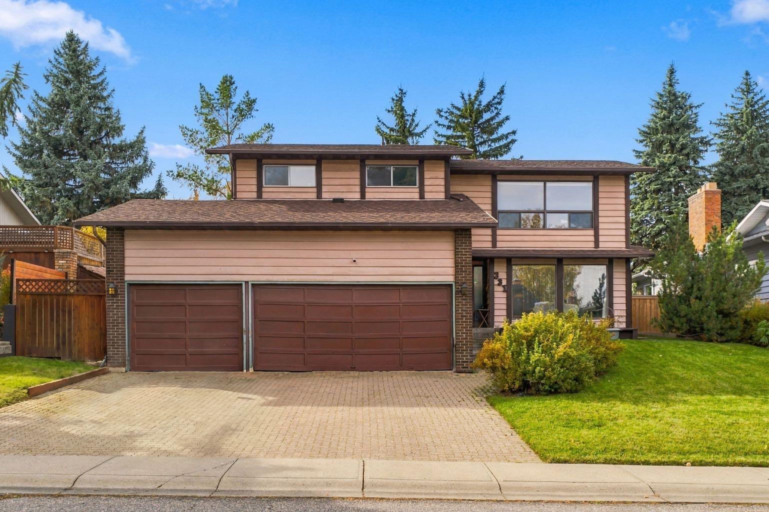331 Oakfern Crescent SW photo 2