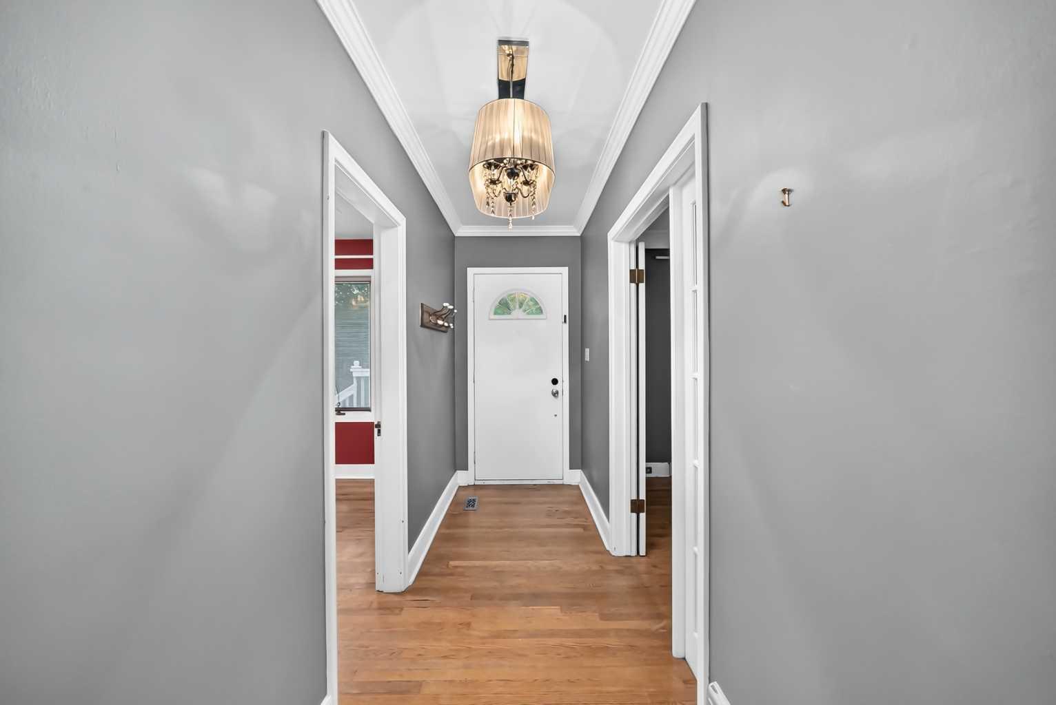 1623 6A Street NW photo 4